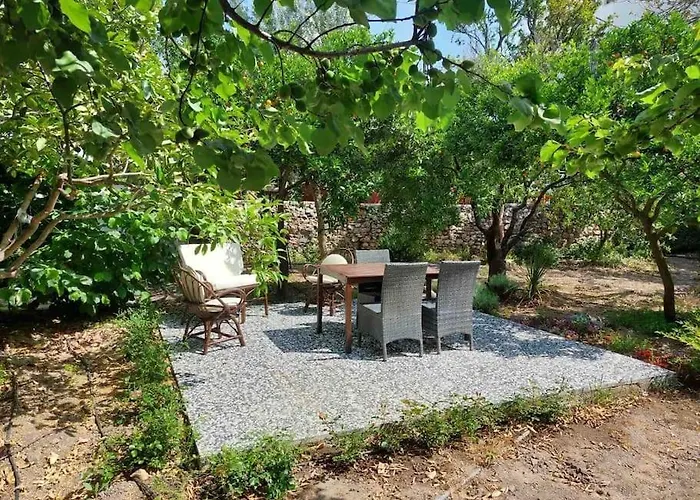 Mel\'S Garden House In The Heart Of The City